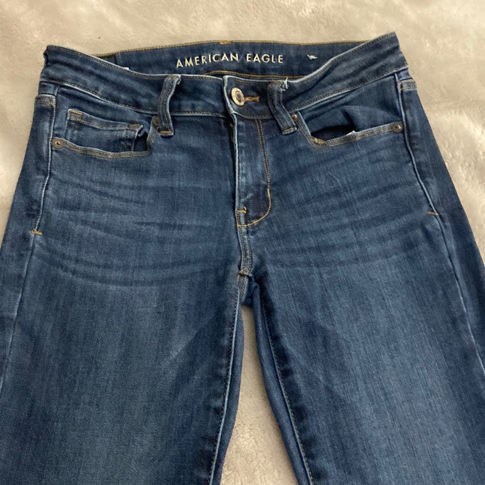 EUC AMERICAN EAGLE SKINNY KICK BOOT CUT JEANS SIZE 4